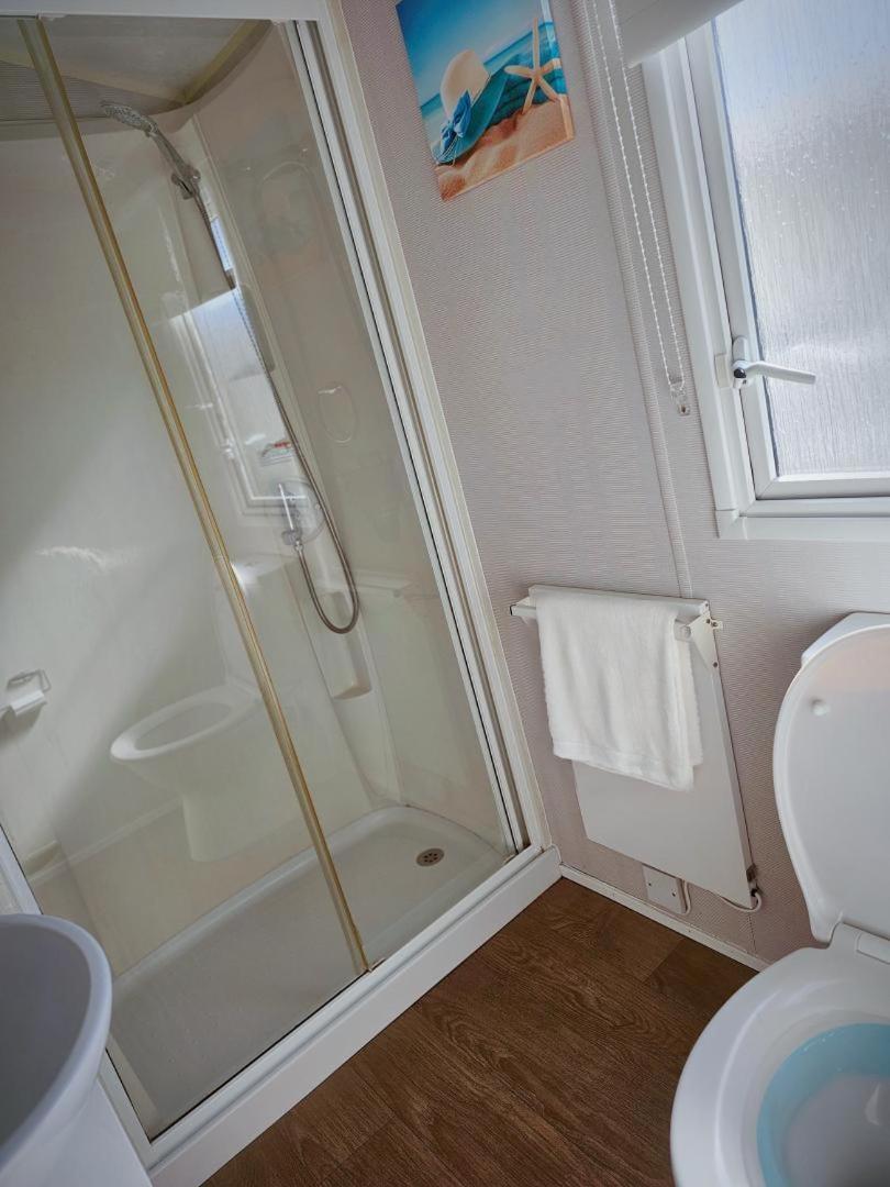 Lyon'S Robin Hood Rhyl Caravan Sbw Exterior photo